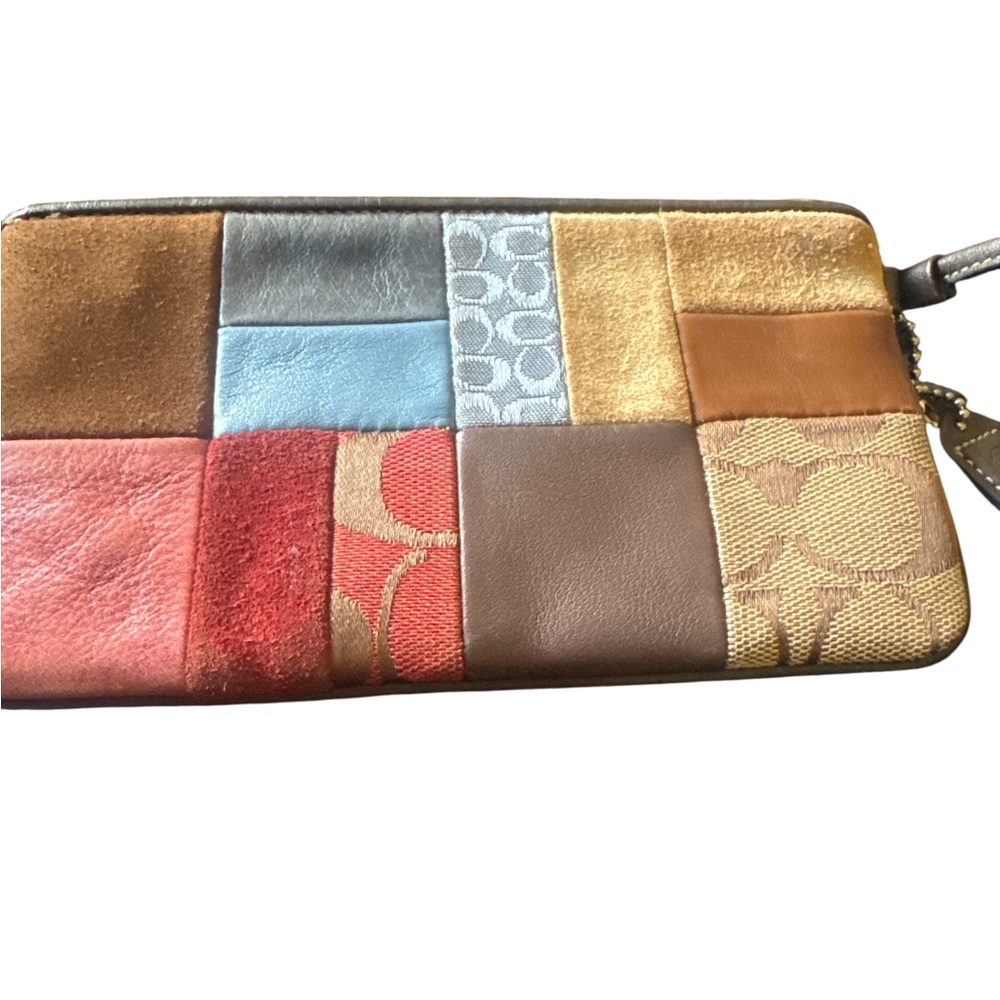 Coach Signature Patchwork Wristlet - EUC - image 4